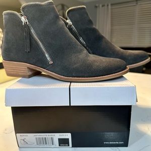 Dolce Vita Sofiya Anthracite Suede booties double- size 9.5